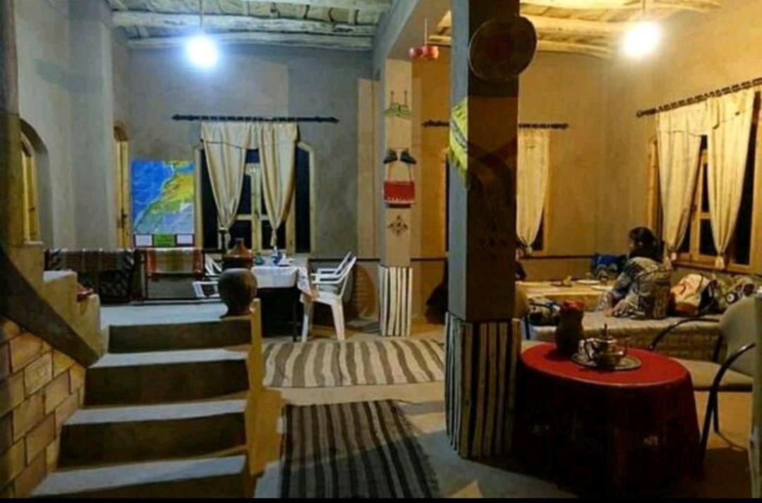Riad Pizzeria Marhaba Akhendachou n'Ait Ouffi Eksteriør billede